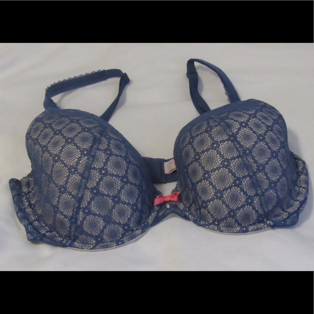 Victoria’s Secret Body By Victoria Bra 34DD